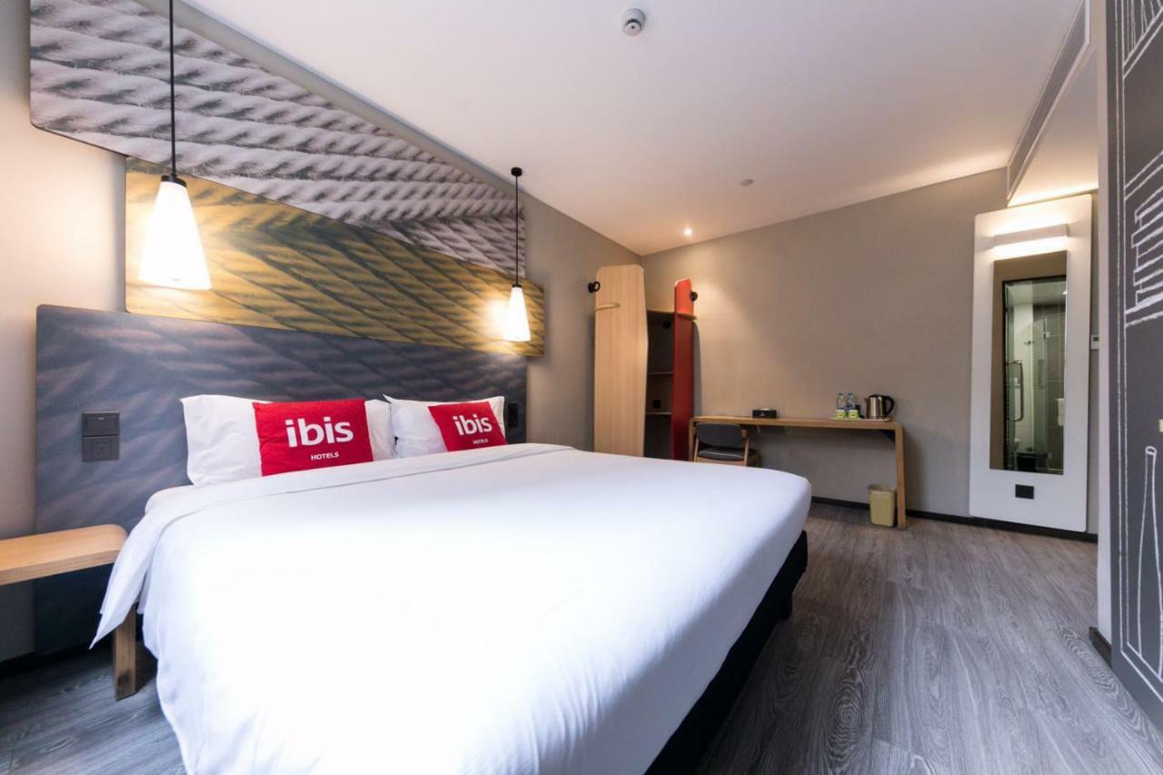 Ibis Shanghai Gubei Exterior foto